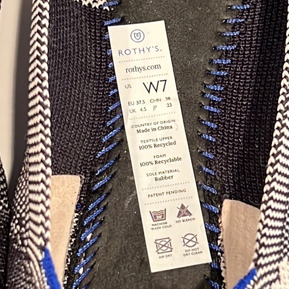 Rothys Black and White round cap toe flat SZ 7 - Picture 8 of 10